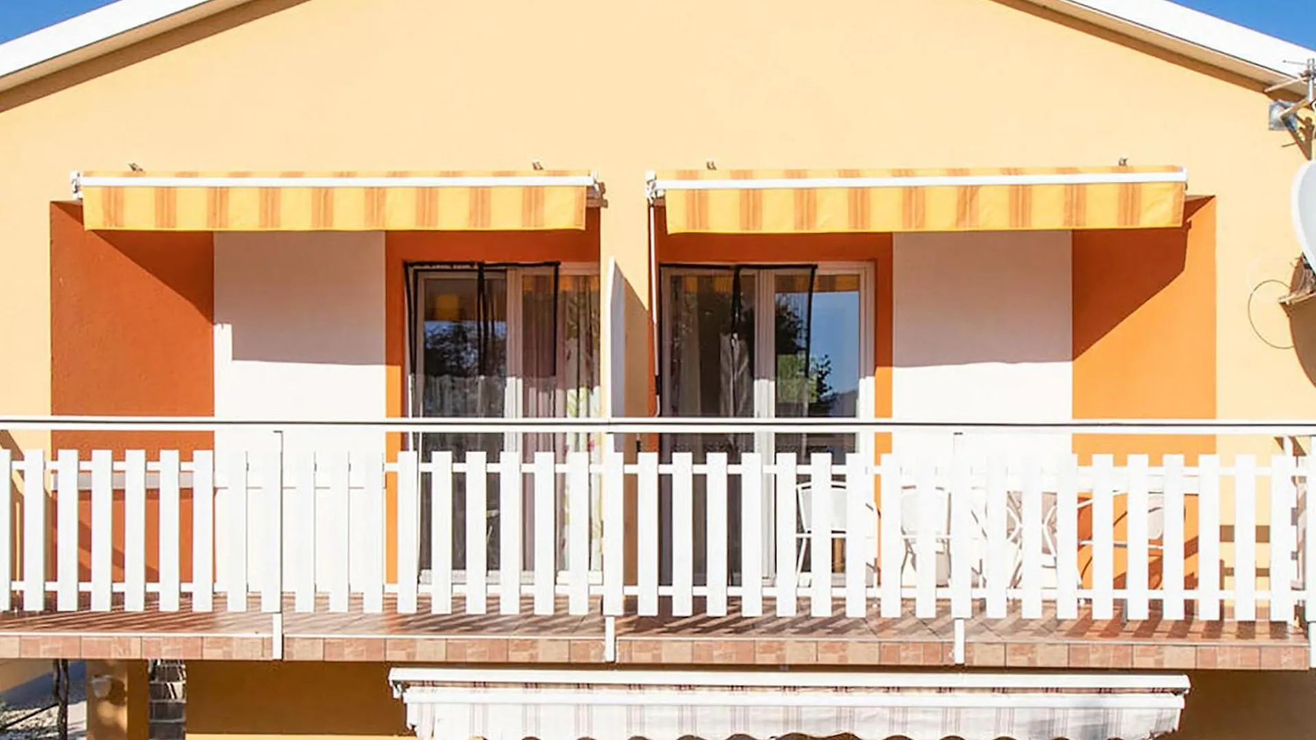 1 Bedroom Beautiful Apartment In Seline