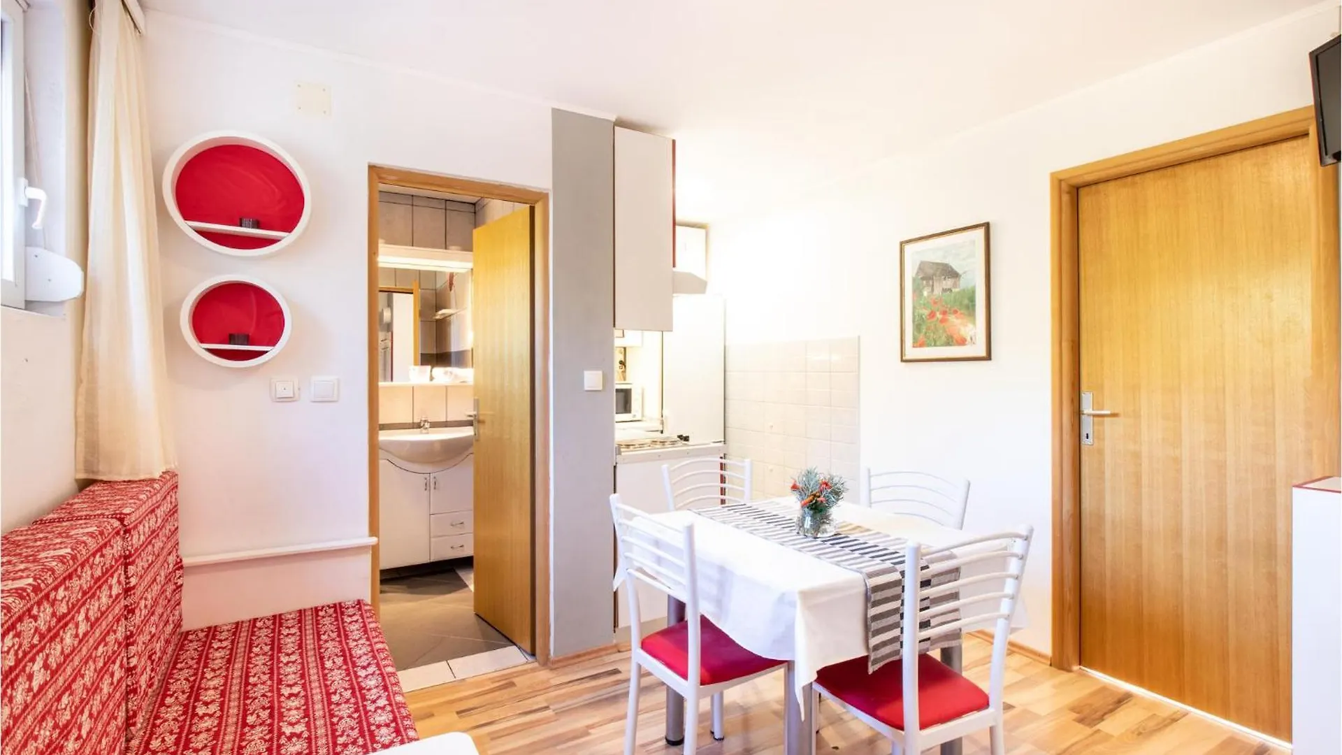 1 Bedroom Beautiful Apartment In Seline